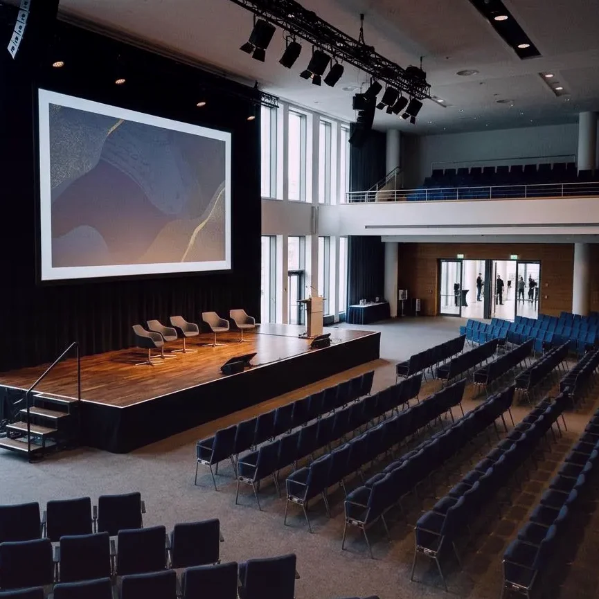 Hill Pond — Inspirierende Konferenz